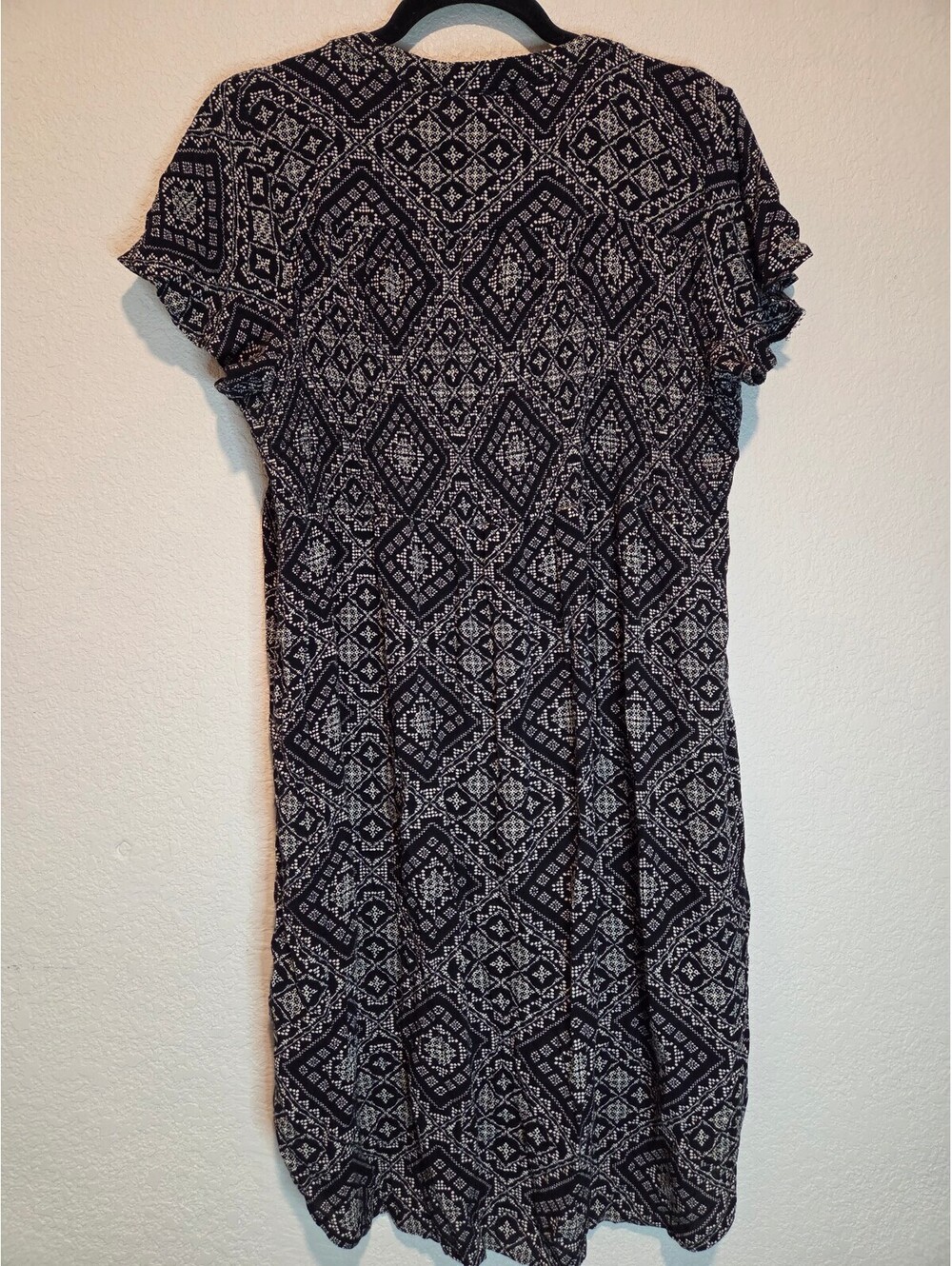 Knox Rose Black and White Patterned Button-Up Dress Medium - Picture 3 of 4
